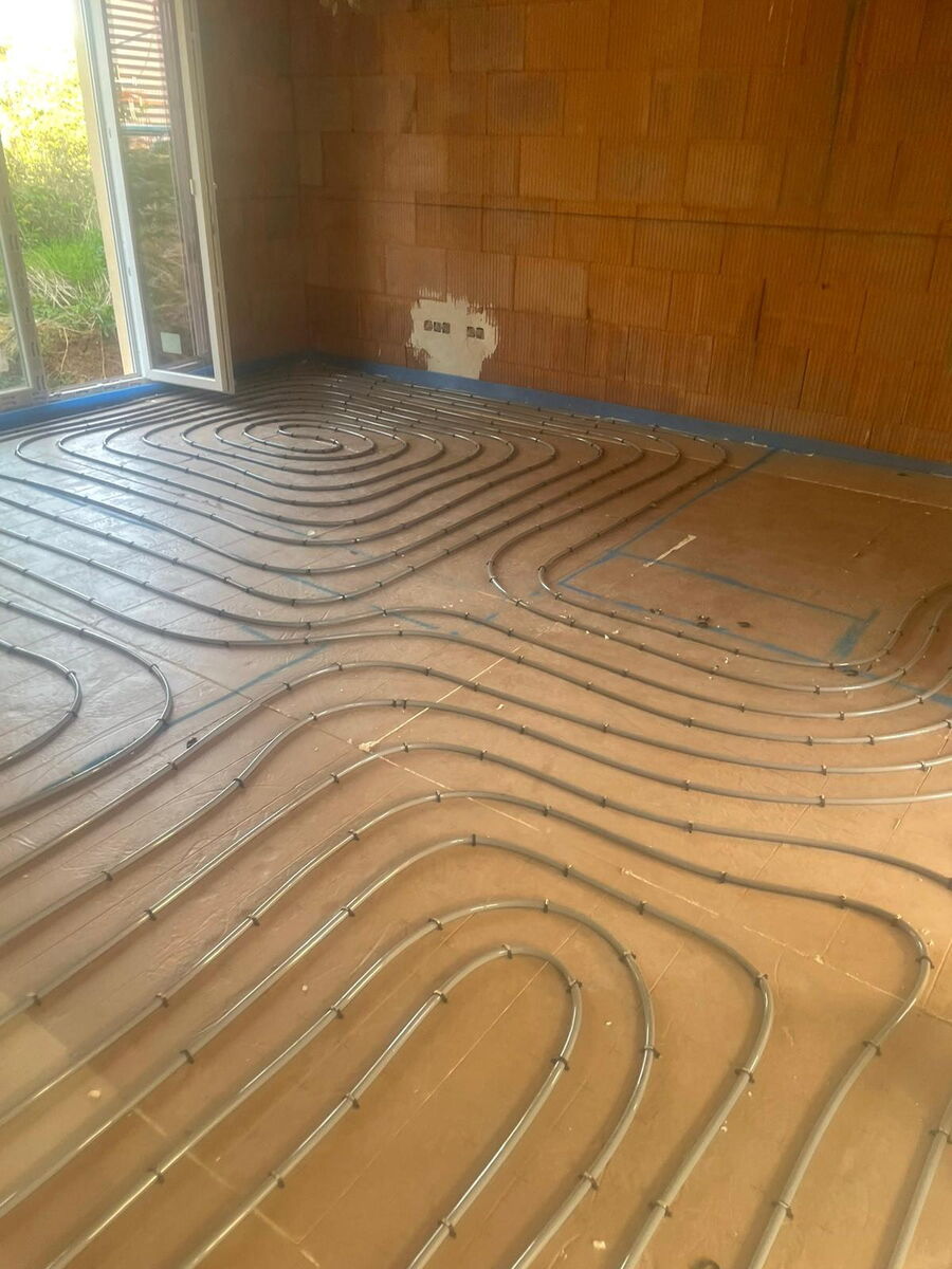 Pose d'un plancher chauffant hydraulique réalisé en Alsace